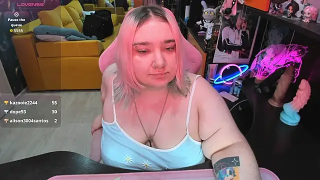 Softie_Sofy live