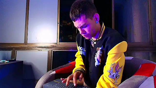 Lycan__ live