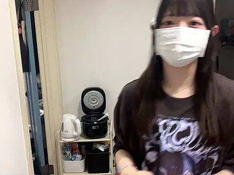 y-u-r-a-33 live