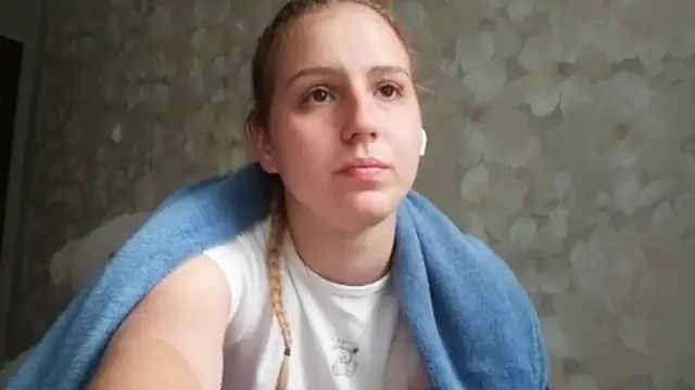 LeighaGreenley live