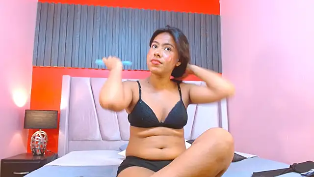 VeronicaRobles live