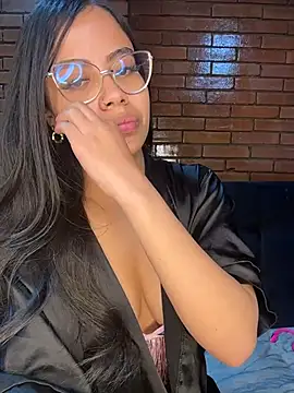 Susan_Voltaire_ live
