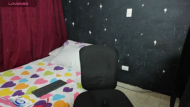 Ivy_horse_ live