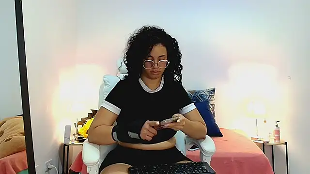 Isabella_Sophia19 live