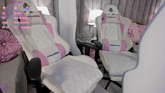 KaylaDavies live