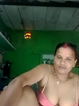 Shivani09900 live