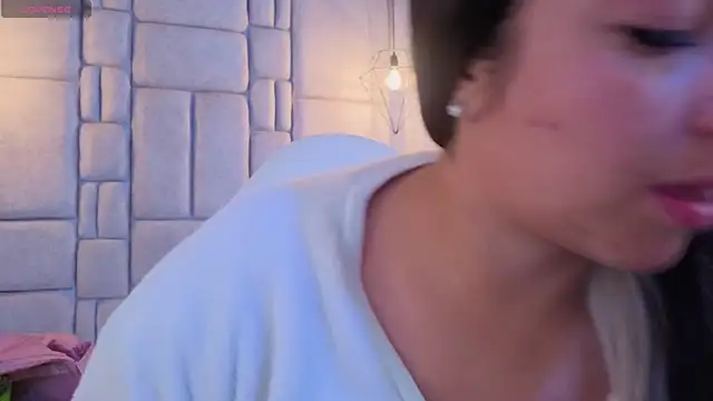 Dahiana_Dmour_ live